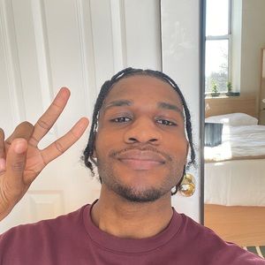 Meet your Posher, Emmanuel